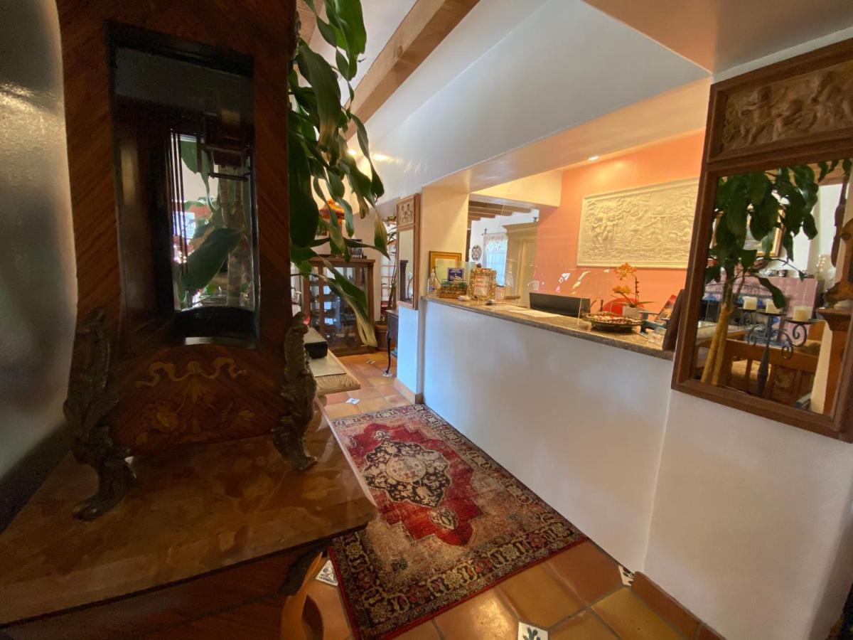 Villa Rosa Inn Санта Барбара Екстериор снимка