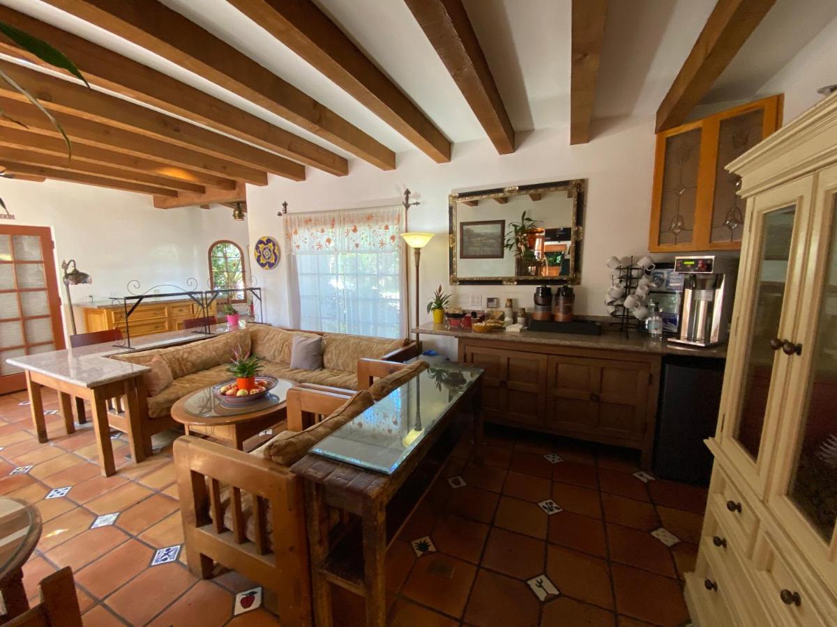 Villa Rosa Inn Санта Барбара Екстериор снимка