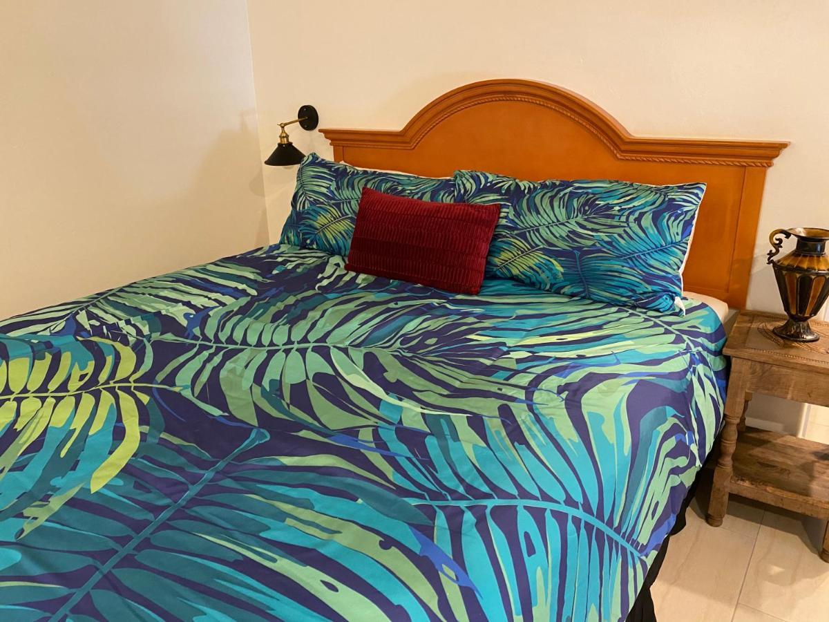 Villa Rosa Inn Санта Барбара Екстериор снимка