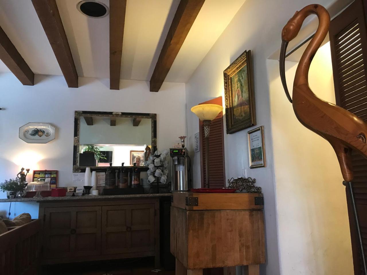 Villa Rosa Inn Санта Барбара Екстериор снимка
